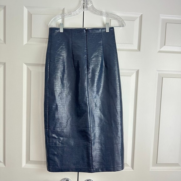 Topshop Dark Blue Faux Leather Croc Pencil Skirt Size 6 - Picture 3 of 7